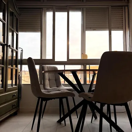 With Fast Wi-fi Apartment
